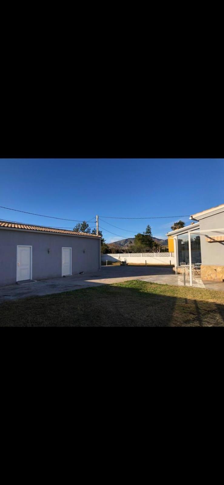 Bonita Villa Cerca Del Mar 格拉德卡斯特利翁 外观 照片